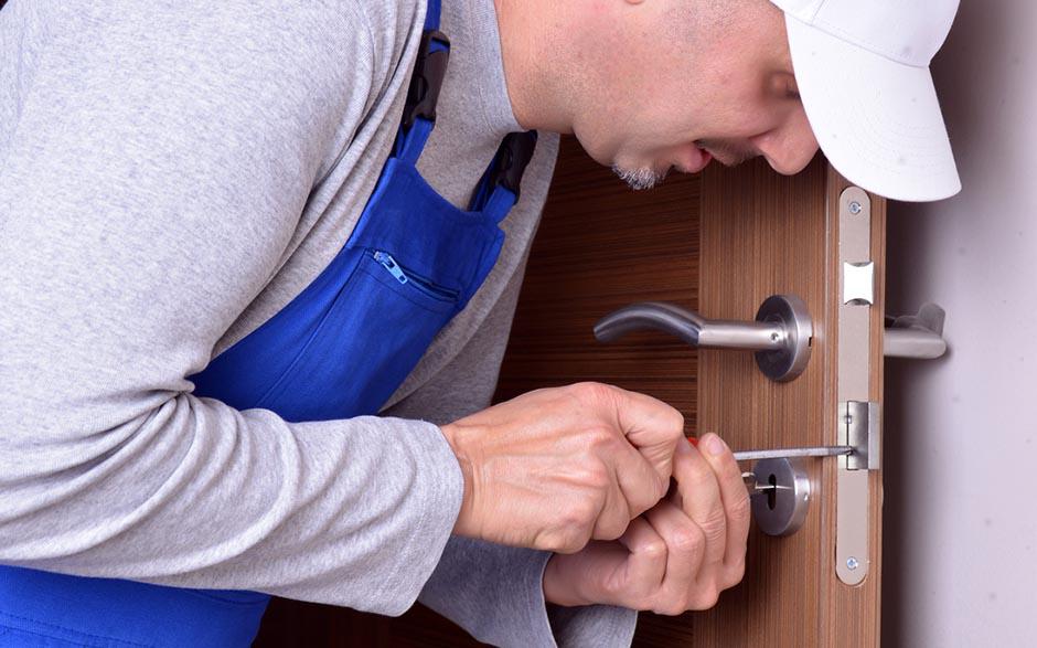 ouvrir une porte avec clé à l intérieur Évry