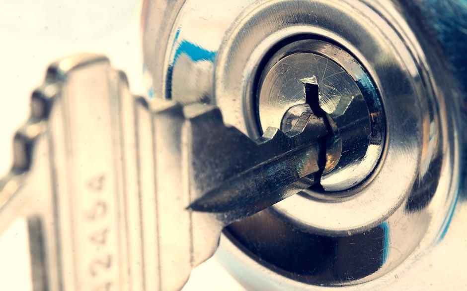 ouverture de porte Broquiers